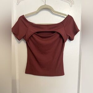 Key Hole Short Sleeve Top